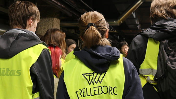 Factory tour for our students cz 720
